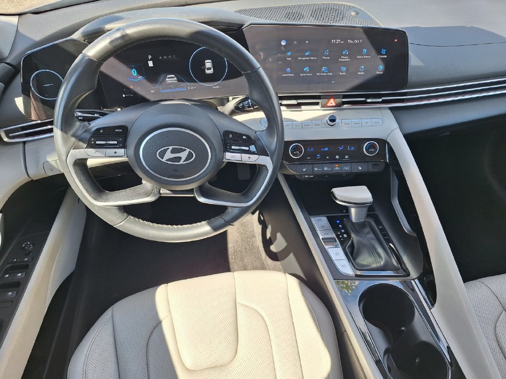 Used 2024 Hyundai Elantra Limited FWD image 9