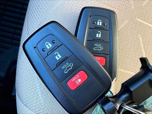 Certified 2025 Toyota RAV4 XLE image 16