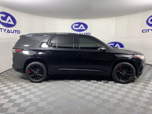 Used 2020 Chevrolet Traverse Premier w/ Redline Edition AWD/4WD image 2