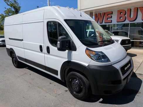 Used 2021 RAM ProMaster 2500 FWD image 1