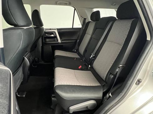 Used 2016 Toyota 4Runner SR5 image 10