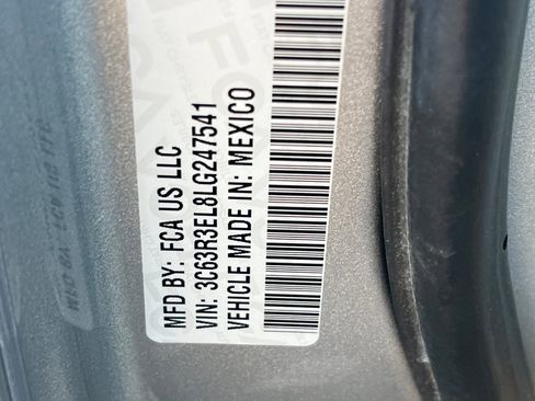 Used 2020 RAM 3500 Laramie image 31