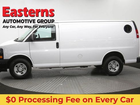 Used 2021 Chevrolet Express 3500 w/ Driver Convenience Package RWD image 55