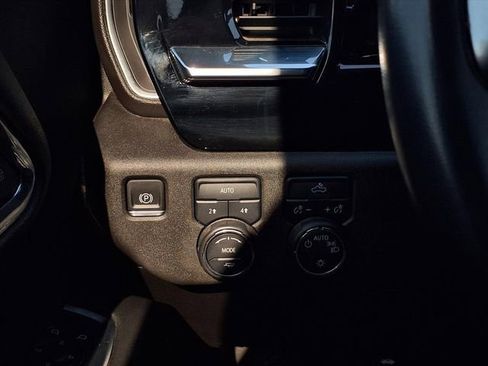 Used 2024 Chevrolet Silverado 1500 LT image 19