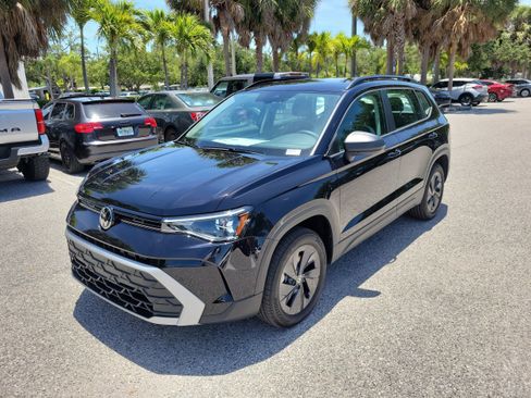 New 2026 Volkswagen Taos S FWD image 8