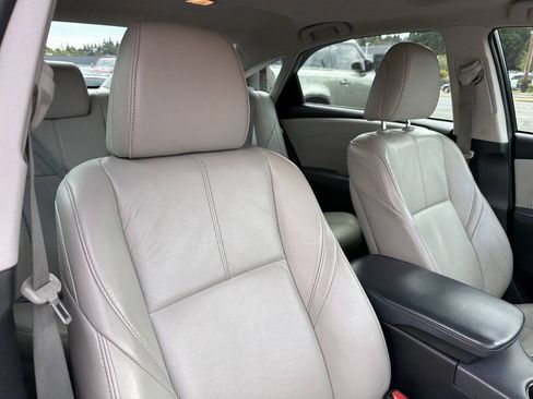 Used 2015 Toyota Avalon XLE Premium FWD image 16