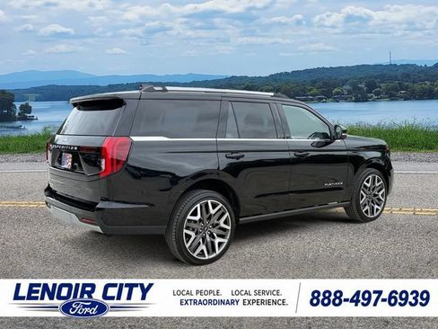 Used 2026 Ford Expedition Platinum w/ Platinum Ultimate Package AWD/4WD image 3