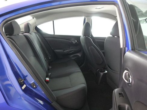 Used 2013 Nissan Versa SV w/ Convenience Pkg FWD image 31