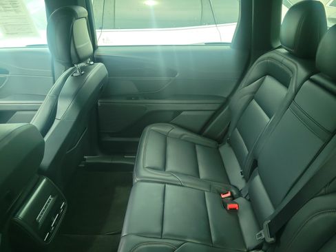 Certified 2024 Lincoln Nautilus Premier w/ Jet Appearance Package AWD/4WD image 7