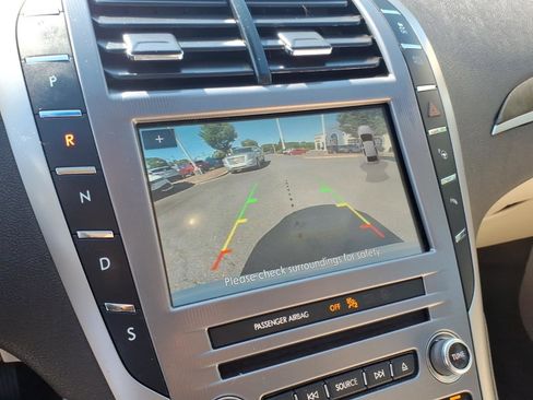 Used 2020 Lincoln MKZ Reserve w/ Luxury Package FWD image 4