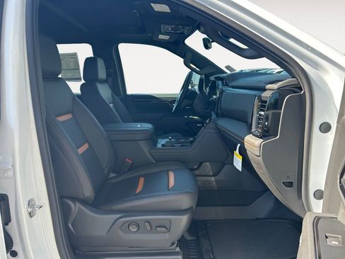 New 2025 GMC Sierra 2500 AT4 w/ AT4 Premium Plus Package image 10