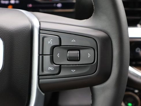 Used 2025 GMC Sierra 2500 SLE w/ SLE Value Package; AWD/4WD image 7