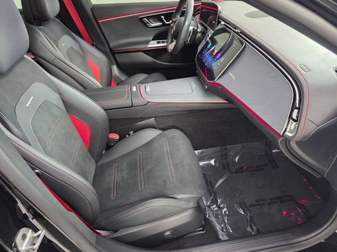 Certified 2025 Mercedes-Benz E 53 AMG e 4MATIC Sedan image 28