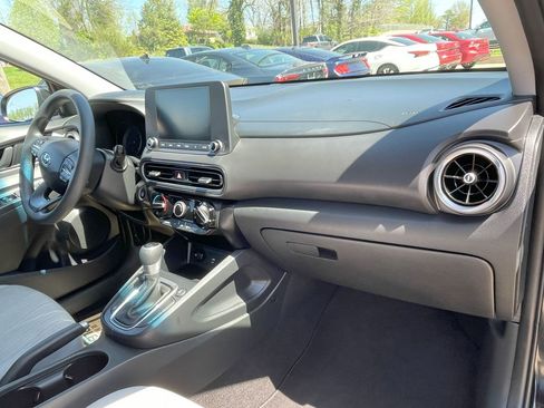 Used 2022 Hyundai Kona SEL w/ Cargo Package image 9