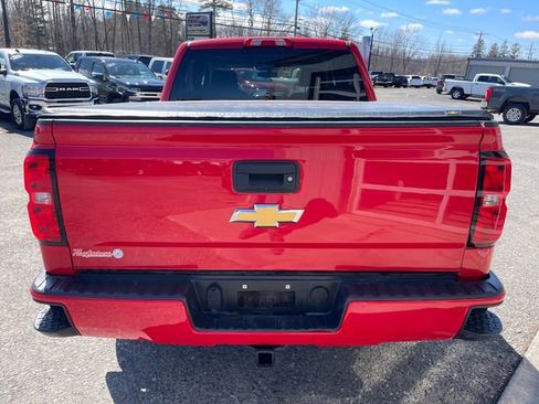 Used 2018 Chevrolet Silverado 1500 LT w/ LPO, Essentials Package image 6