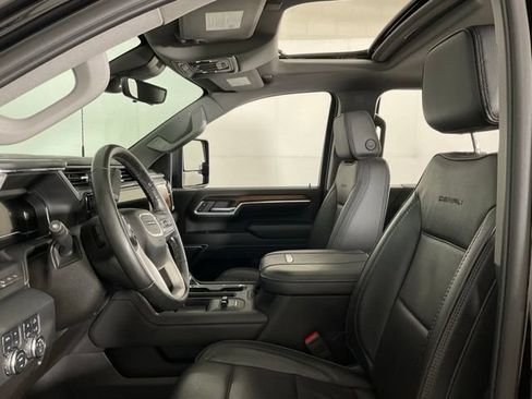 Used 2025 GMC Sierra 2500 Denali w/ Denali Reserve Package AWD/4WD image 33
