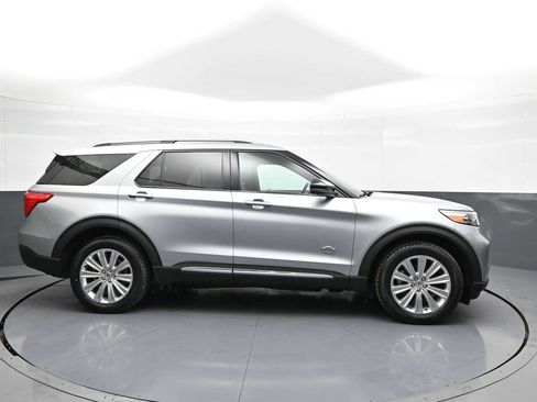 Used 2022 Ford Explorer King Ranch w/ Premium Technology Package AWD/4WD image 5