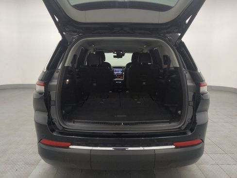 Used 2023 Jeep Grand Cherokee L Limited w/ Luxury Tech Group II image 29