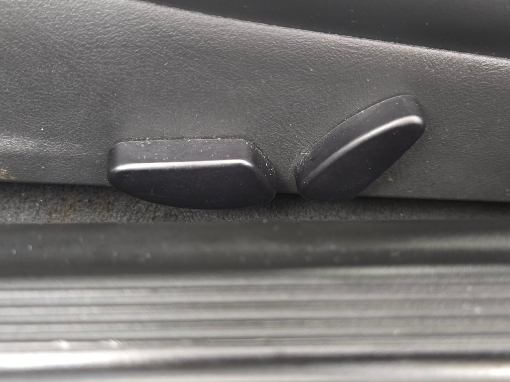 Used 2004 Chrysler Crossfire Coupe RWD image 24