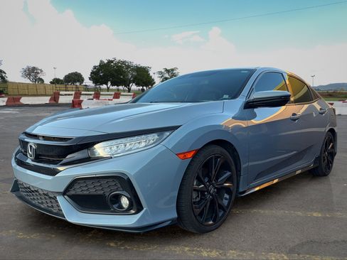 Used 2017 Honda Civic Sport Touring image 5