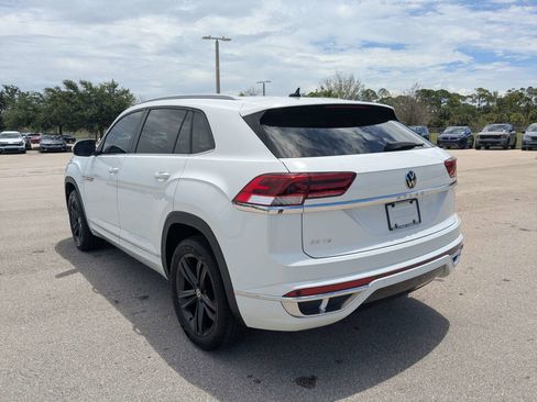Used 2021 Volkswagen Atlas Cross Sport SE w/ Panoramic Sunroof Package FWD image 7