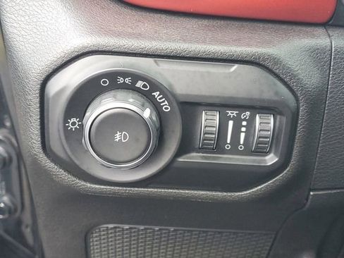 Used 2021 Jeep Wrangler Rubicon w/ Uconnect 4C Nav & Sound Group image 17