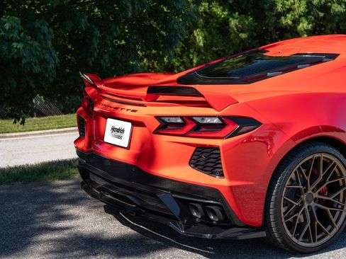 Used 2020 Chevrolet Corvette Stingray Preferred Cpe w/ 2LT Preferred Equipment Group RWD image 12