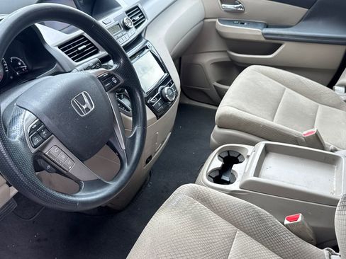 Used 2016 Honda Odyssey EX image 7