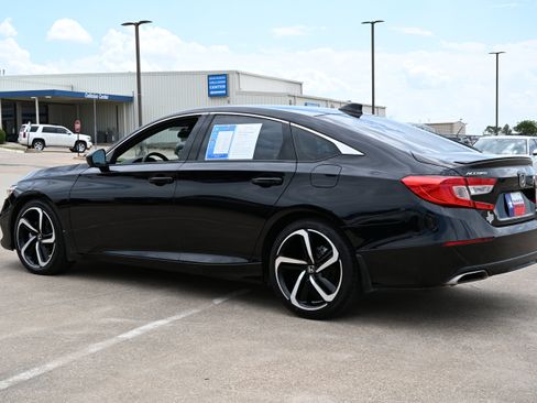 Used 2022 Honda Accord Sport image 8