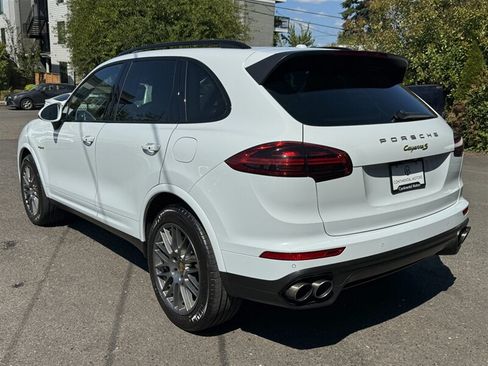 Used 2017 Porsche Cayenne S AWD/4WD image 9