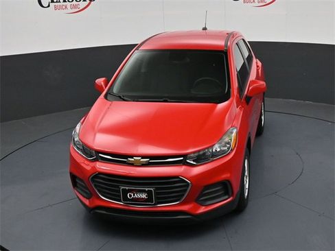 Used 2020 Chevrolet Trax LS image 17