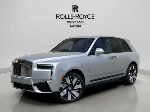New 2026 Rolls-Royce Cullinan AWD/4WD image 1