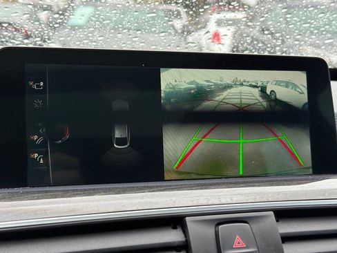 Used 2017 BMW 330i Gran Turismo xDrive image 19