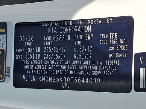 New 2026 Kia Carnival LX FWD image 17