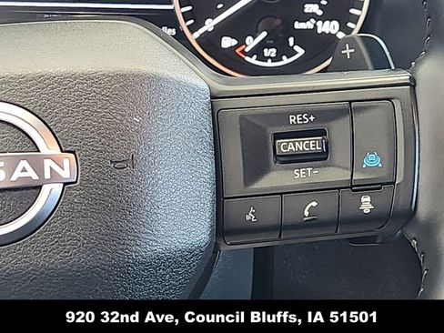 Used 2025 Nissan Rogue SV image 24