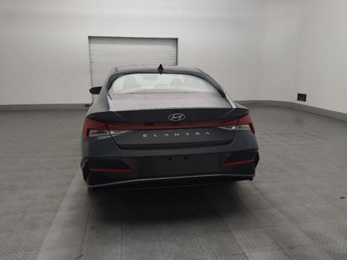 Used 2025 Hyundai Elantra SEL image 6