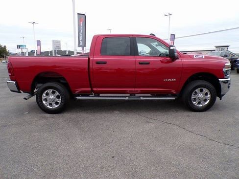 New 2025 RAM 2500 Big Horn AWD/4WD image 5