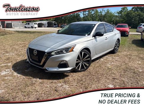 Used 2020 Nissan Altima 2.5 SR image 1
