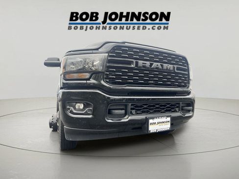 Used 2022 RAM 3500 Big Horn w/ Night Edition image 9