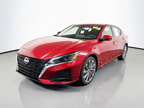 New 2025 Nissan Altima 2.5 SL image 3