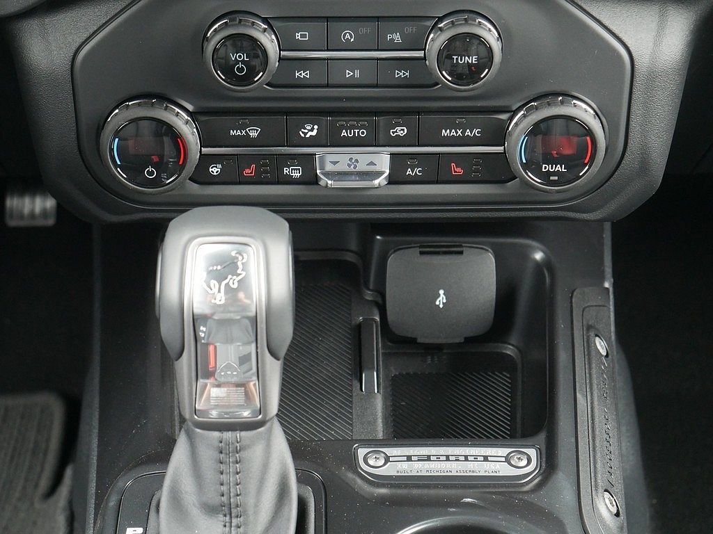 New 2026 Ford Bronco Outer Banks AWD/4WD image 22