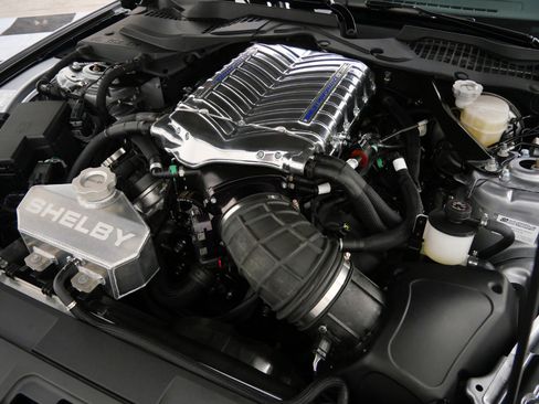 Used 2021 Ford Mustang GT Premium w/ GT Performance Package RWD image 12