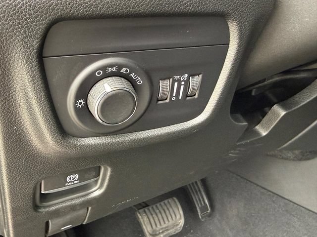New 2026 Jeep Grand Cherokee Altitude AWD/4WD image 26