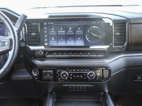 Used 2025 Chevrolet Silverado 3500 High Country w/ Technology Package image 12