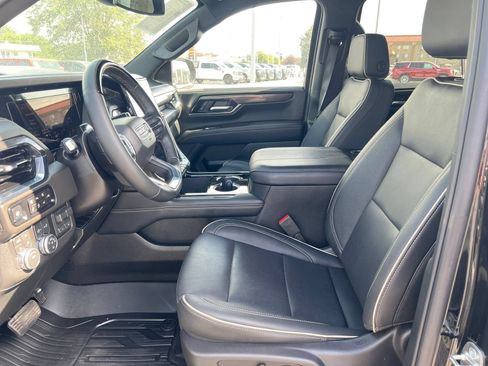 Used 2026 GMC Yukon XL Elevation AWD/4WD image 9
