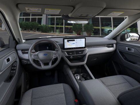 Used 2026 Ford Explorer Active AWD/4WD image 9