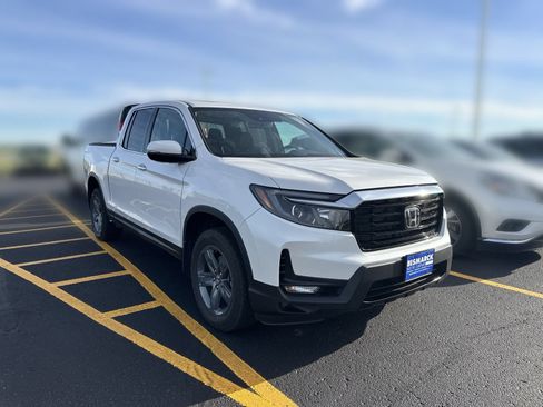 Used 2023 Honda Ridgeline RTL-E image 2