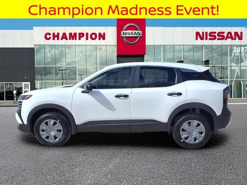 New 2026 Nissan Kicks S image 4