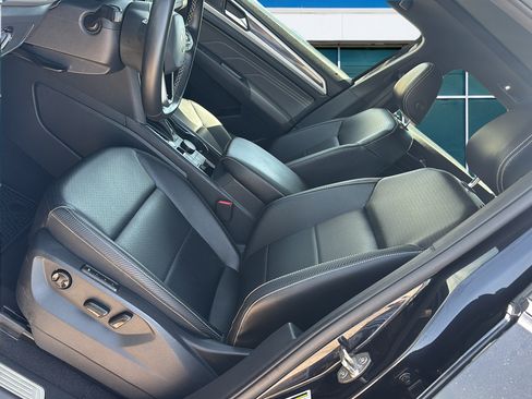 Used 2021 Volkswagen Atlas Cross Sport SEL w/ Cross Sport MDO Package AWD/4WD image 25
