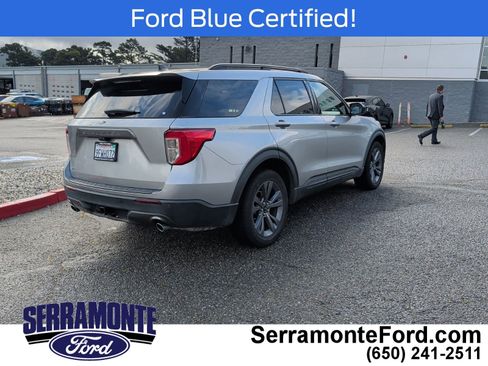 Used 2023 Ford Explorer XLT w/ Equipment Group 202A image 9